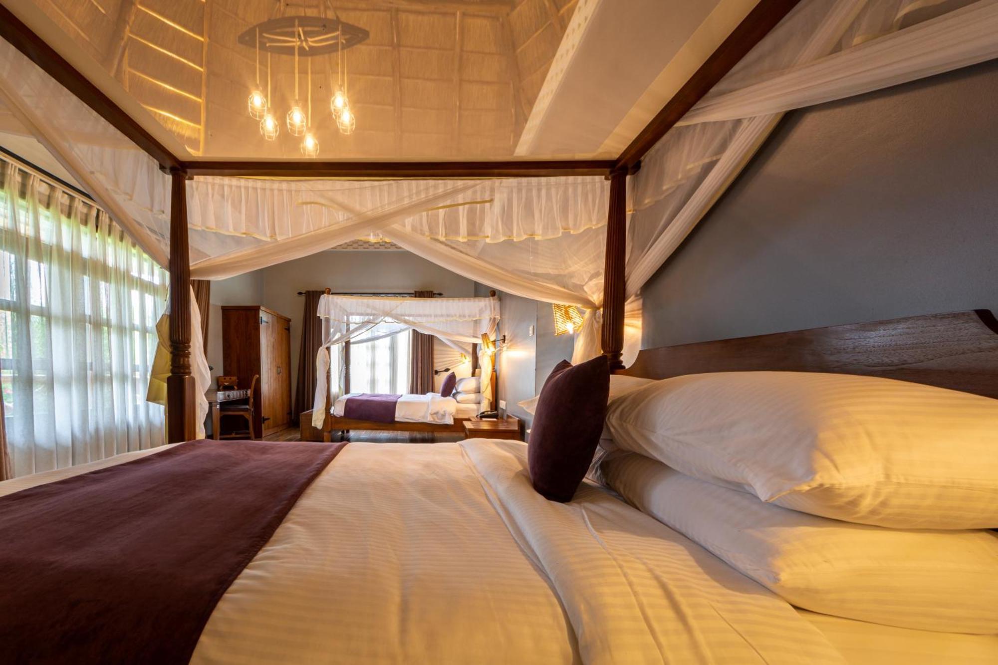 Emburara Farm Lodge Mbarara ภายนอก รูปภาพ